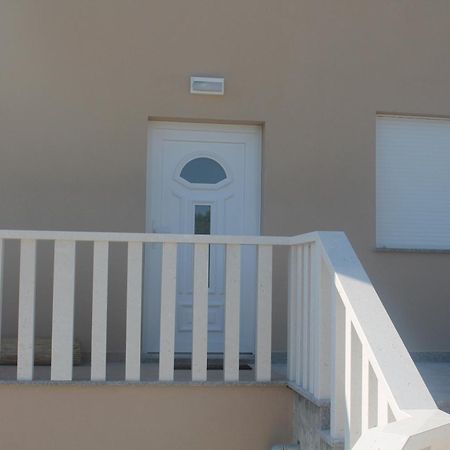 Paradise Brbinj المظهر الخارجي الصورة