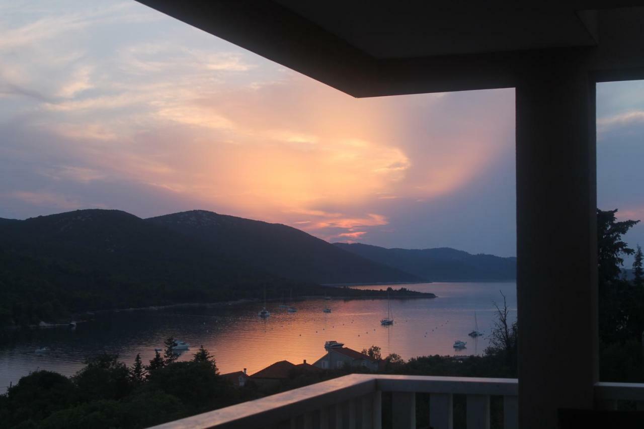 Paradise Brbinj المظهر الخارجي الصورة